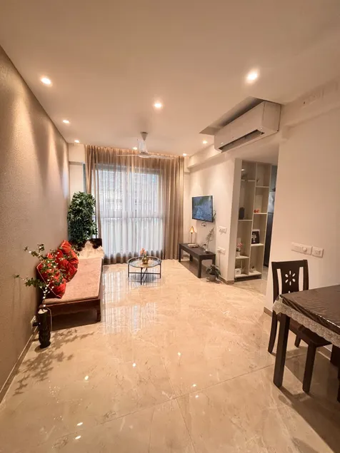 1 BHK in Hiranandani Powai, Regent Hills - Image 1