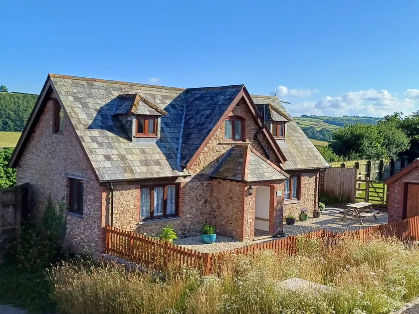Daisy Cottage - Image 1