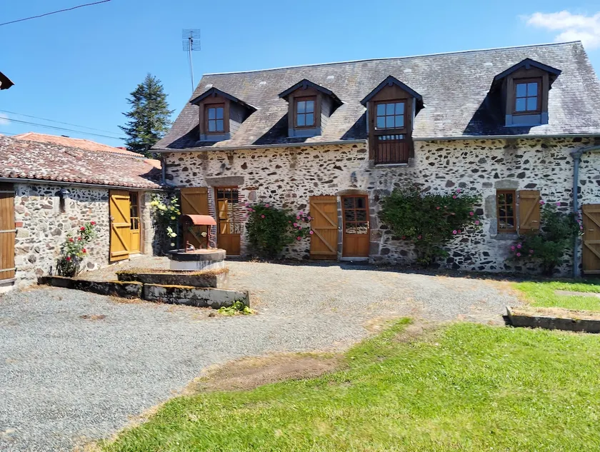 la longère du plessis Mornay, 30 min du Puy du fo, wifi, parking, jardin - Image 1
