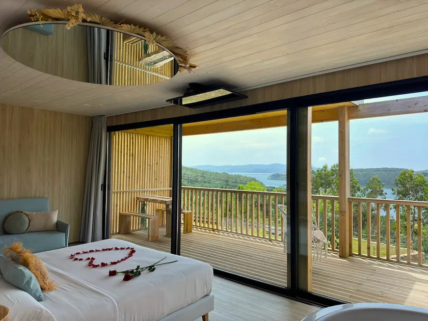 Cabanas da Luz - Faro Fisterra - Image 1