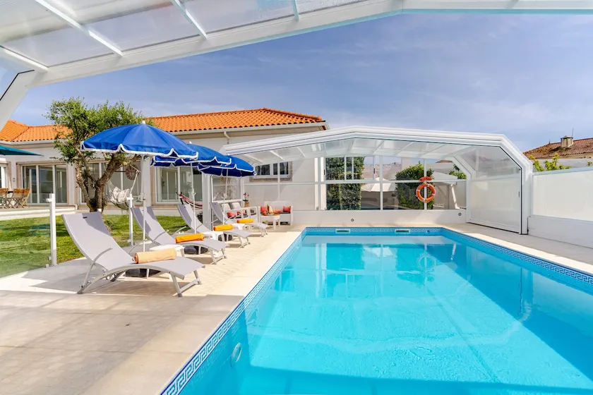 villa with heated pool, covered, jacuzzi, sauna - Image 1