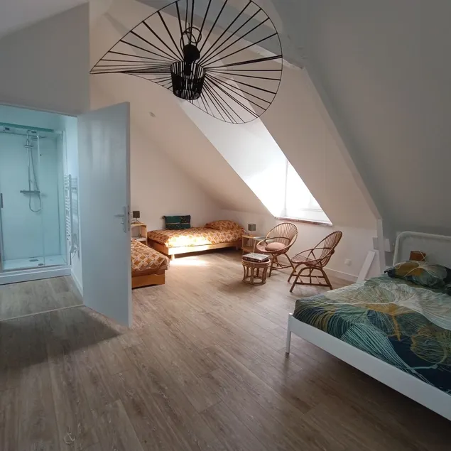 Townhouse in the town center. - Image 1