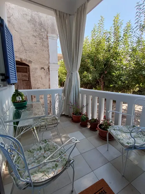 Gialos house - Image 1