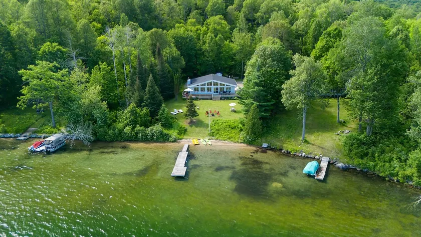 Domaine Blue Sea Cottage - Image 1