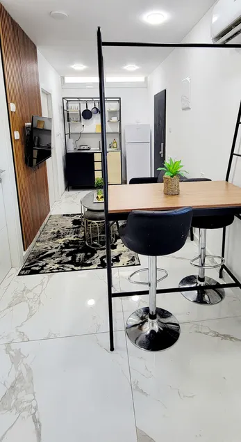 Penthouse in Ramat Gan Next to Sheba Hospital - Image 1