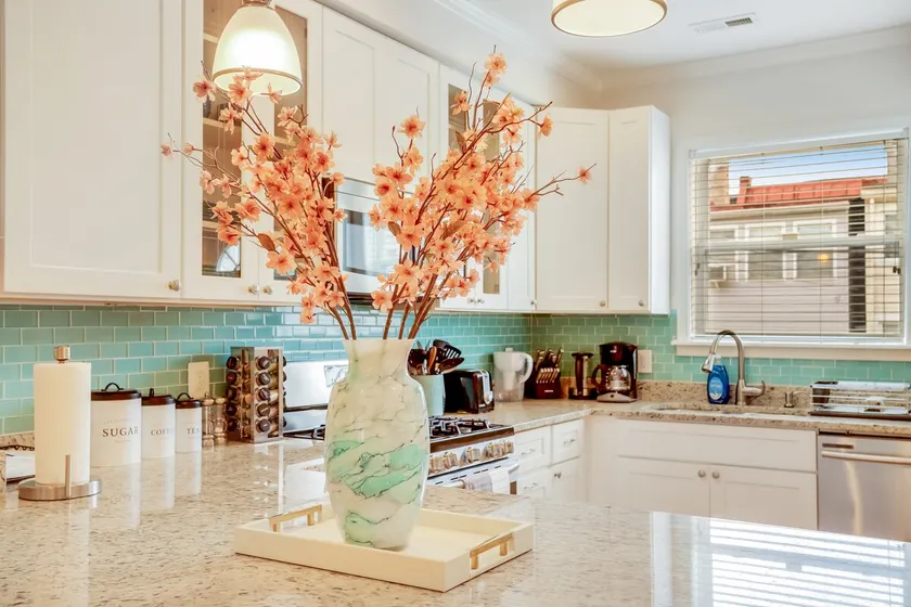 ”La Bella Casa” 4 Bed Home near H St/Union Market - Image 1