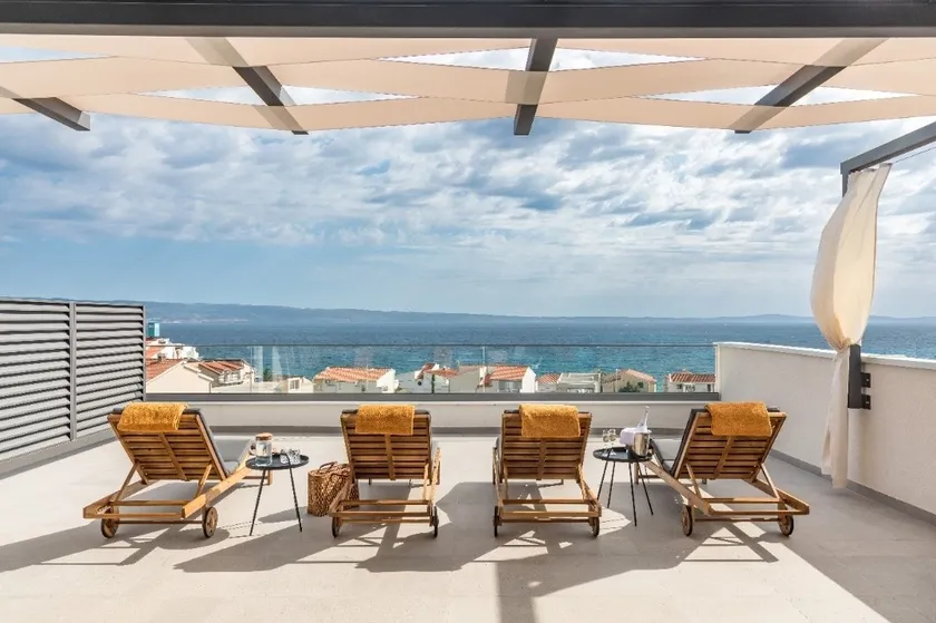 Villa AG Superior with Jacuzzy and Terrace - Image 1