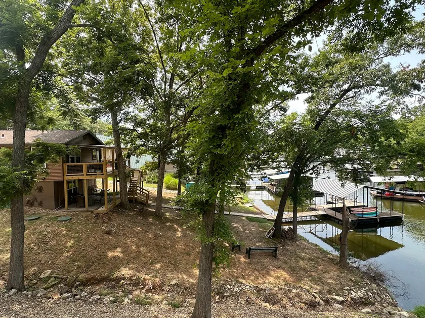 West Cottage-Sleeps 8-Outdoor Living-Private Dock! - Image 1