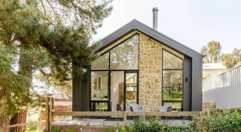 ”The Nook” Studio Guesthouse - Image 1