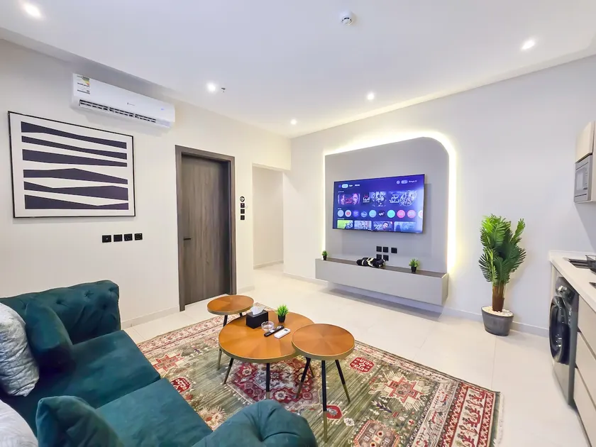 A105 Shining Master Bedroom with Living Room - Image 1