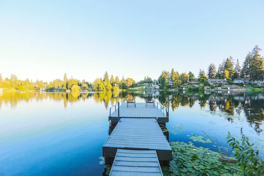 Starlake Villa Waterfront - Image 1