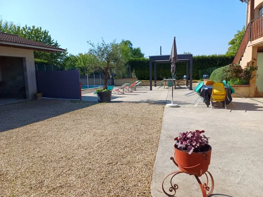 Villa with quiet pool in the countryside. - Image 1