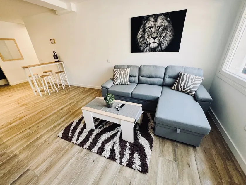 Apto 1 Leones con Wifi y Netflix - Image 1