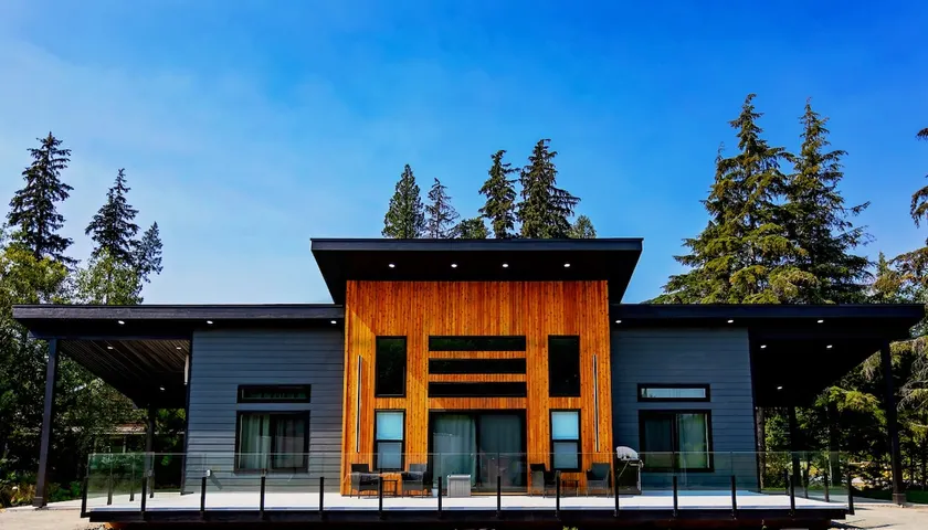 Bumbleberry Guest House - Image 1