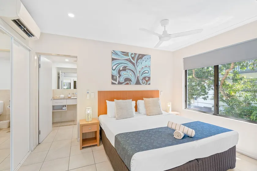 1-Bedroom Apt in the Heart of Trinity Beach - Image 1