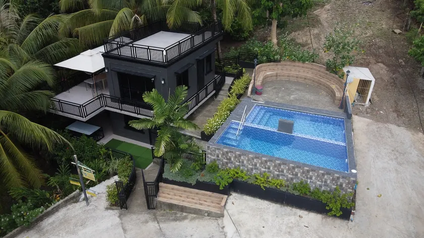 The Black Villa - Image 1