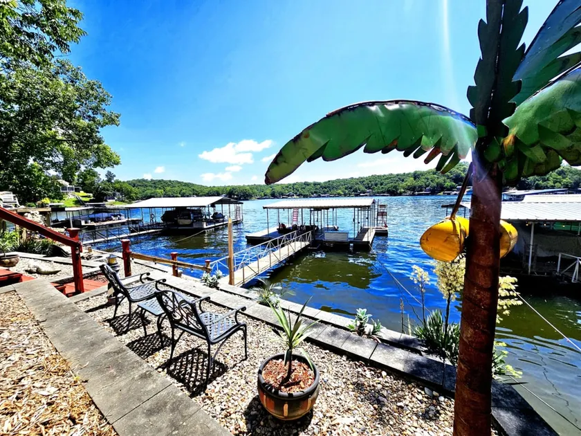 Sunrise Cabin At The Lake - Image 1