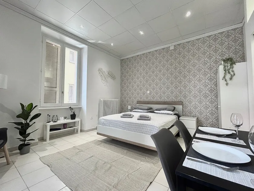 Sweet Nest - Close to the Lido & Lake! - Image 1