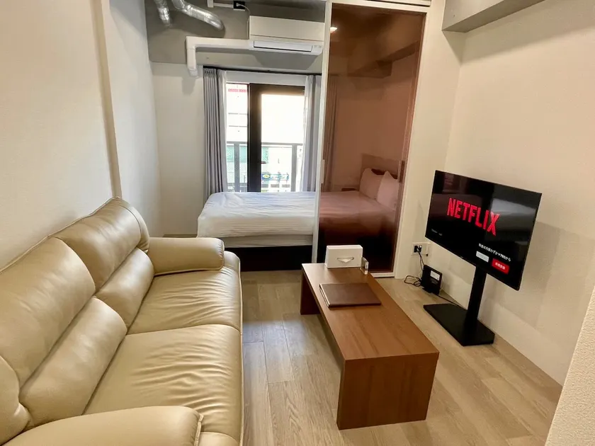 Room 302 | Accommodates 3 Guests - Image 1