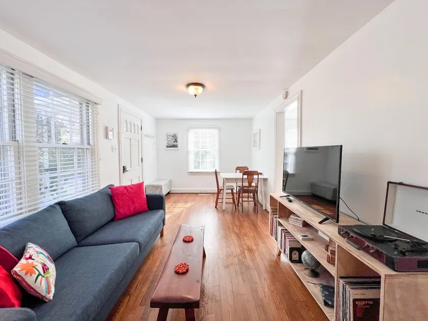 Updated 1BR cottage on private acre+ lot - Image 1