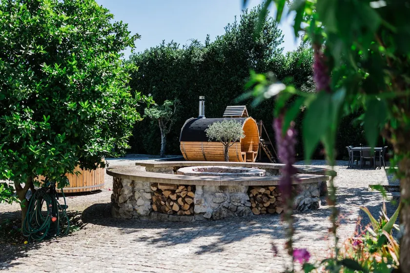 Retreat with Sauna & Hot Tub near Porto - Image 1