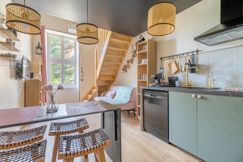 T2 Cocoon, 4 people Air conditioning – Marseille, stadium 15 min away - Image 1
