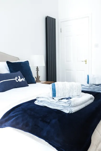 Portsmouth Apartment *Newly refurbished *Central - Image 1