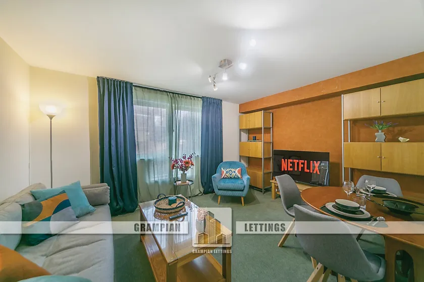 Strawberry Bank Apartment ✪ Grampian Lettings Ltd - Image 1