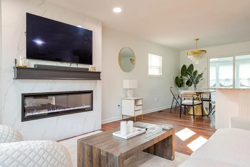 Clean, Convenient, Cozy in Heart of the Bluegrass - Image 1
