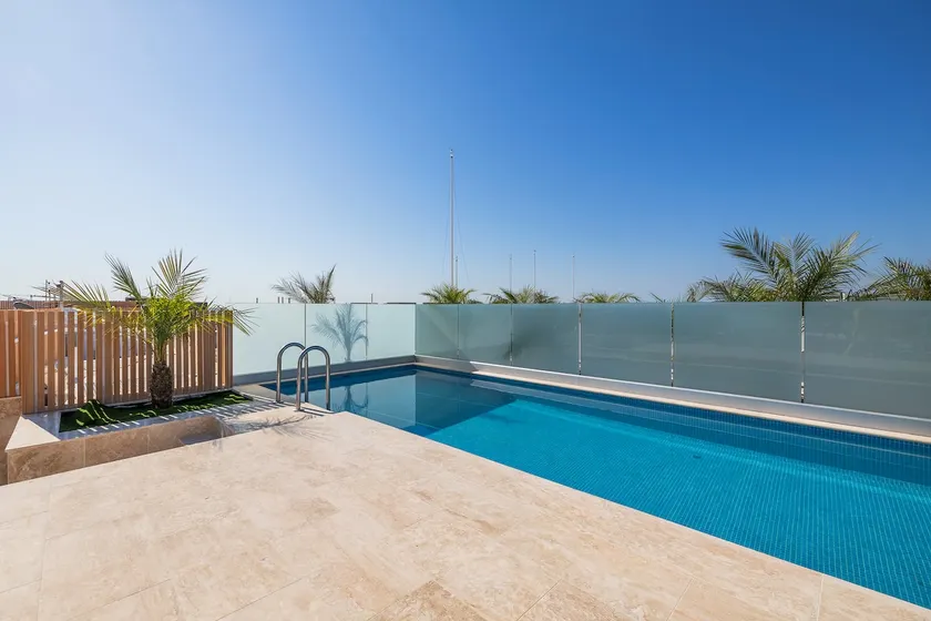 Trendy 2BR Apartment in Hal Ghaxaq - Image 1