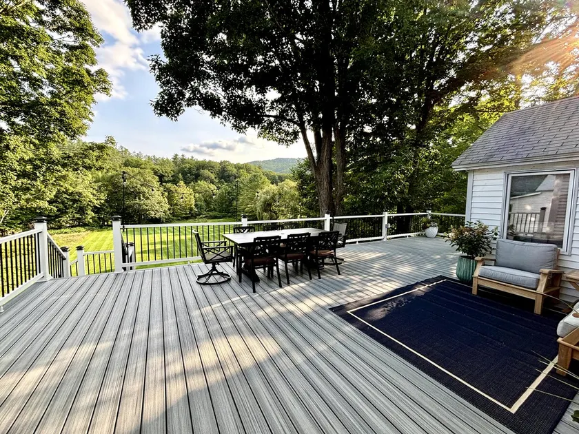 Historic Riverfront House: 5 Bedrooms 3.5 Baths - Image 1