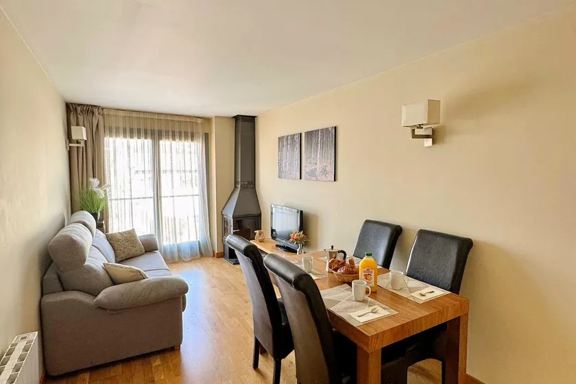 Furnished apartment for 6 people, No. 302 - Image 1