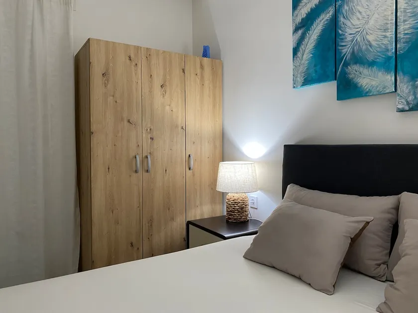 4 Person Studio with a kitchen - Image 1
