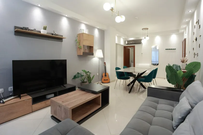 Orion White Tower Apartment - Image 1