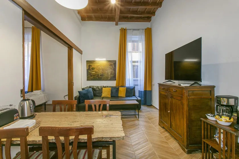 Trevi Palace Hotel - Image 1