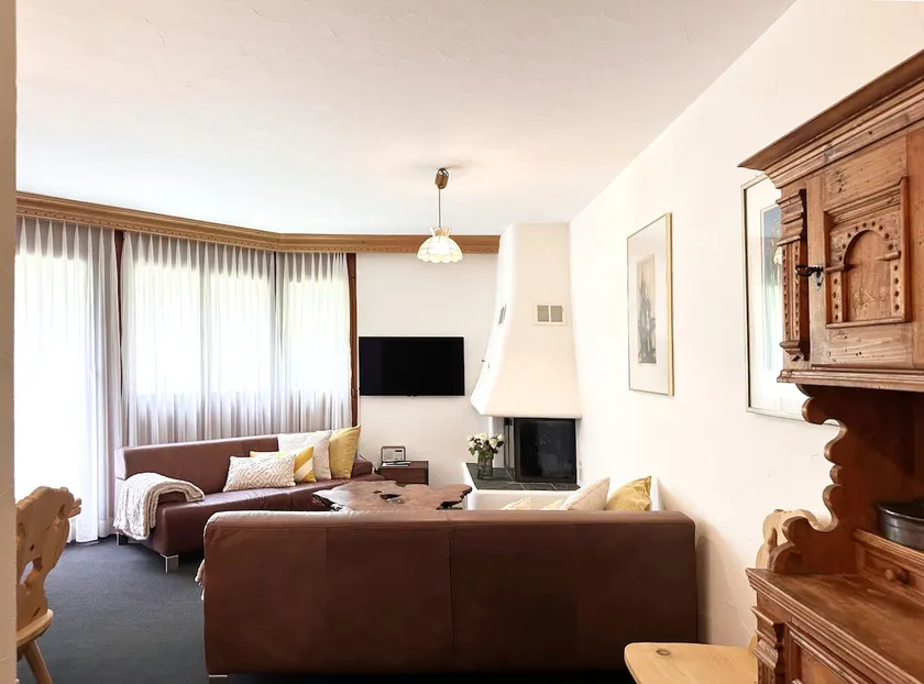 Beautiful apartment in the center of St. Moritz - Image 1