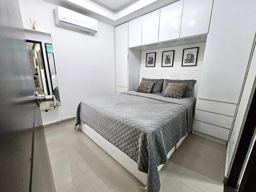 Air Conditioning, Luxury Apartment - Image 1
