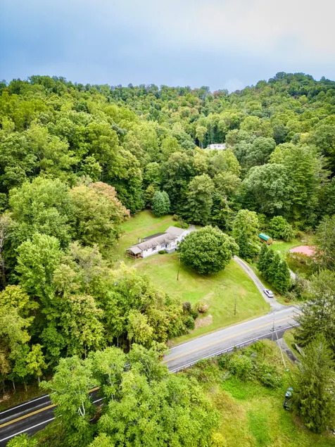 Private Escape | 17 Min to NRG | Grill | Huge Yard - Image 1