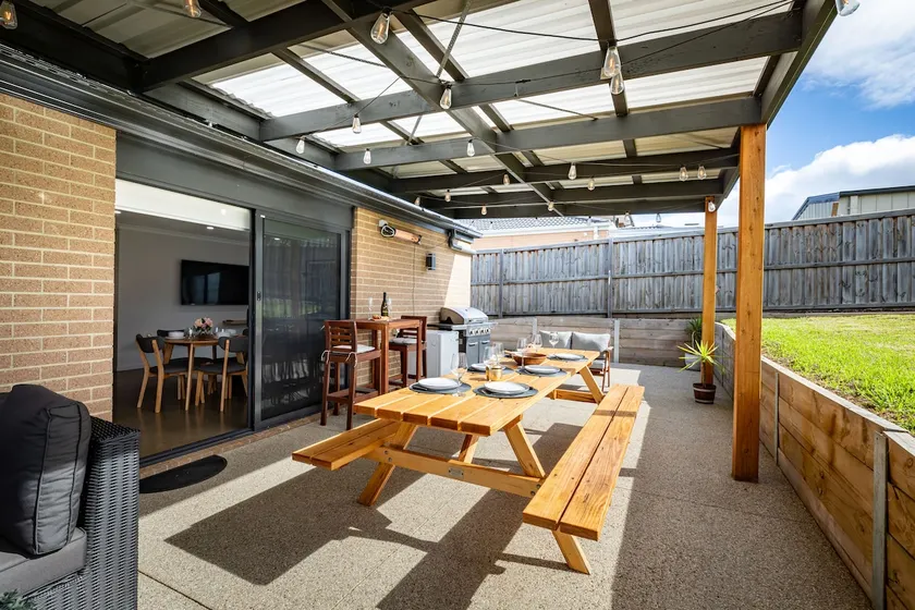 Large Yard | Covered Patio and Dining | Garage - Image 1