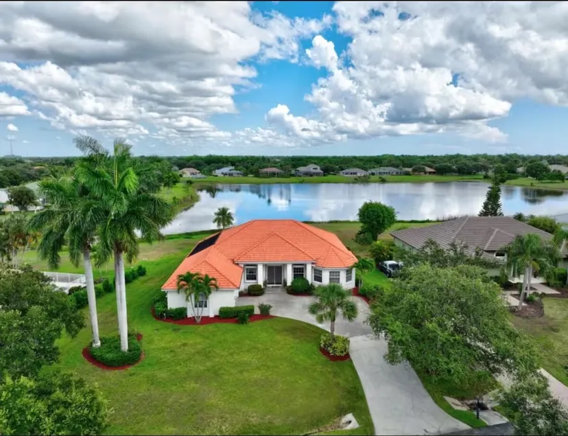 Lake View Home w/Pool (heated) & Private Gym - Image 1