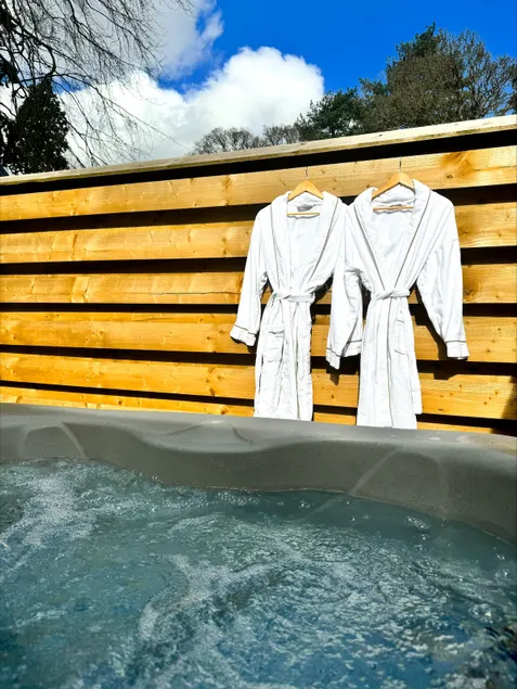 Balor 1 - Hot Tub-Perth-Pets - Image 1