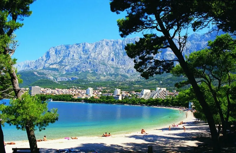 Apartment & Rooms Nugal Makarska - Image 1