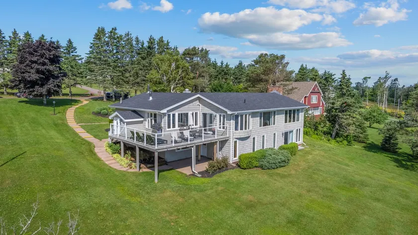 The Landing | Executive Waterfront Home - Image 1