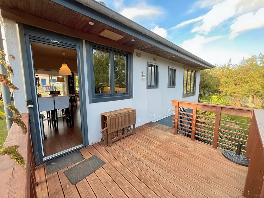 Atypical house - Garden, terrace & tree house - Image 1
