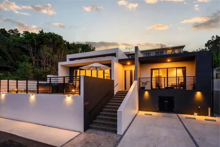 [25% discount for consecutive nights] Luxury villa | Up to 16 people | Jacuzzi | Pets allowed | Hand-held fireworks allowed | Parking for 8 cars - Image 1