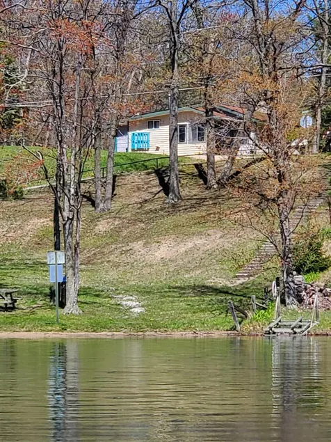 The Lucky Trout Lodge (on Budd Lake) Pet friendly - Image 1