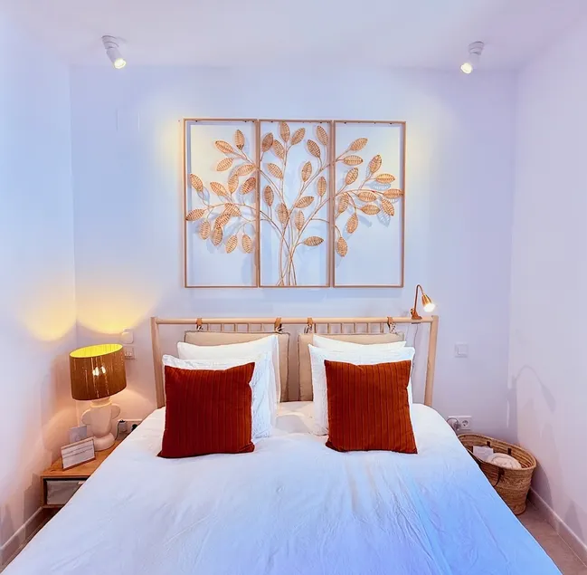 Quiet and charming loft by Kate - Image 1