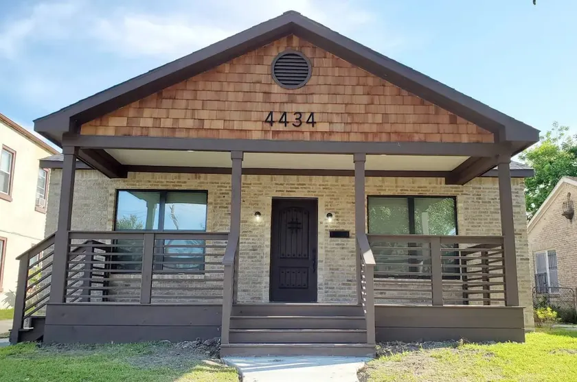 2BR Luxury EADO! House! | Med Center Stadiums! - Image 1