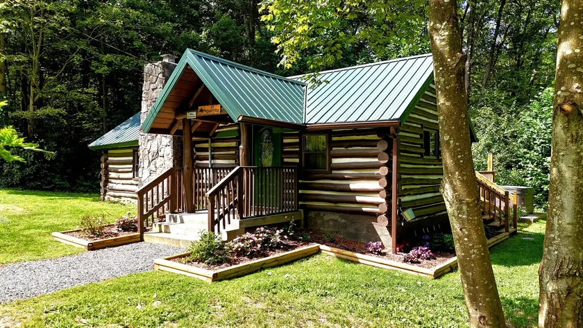 Cozy log cabin with hot tub in Markleysburg! - Image 1