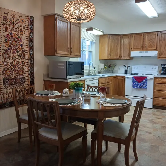 Need 4+ nights? The Boho K&Q; Discounts Wk & Month - Image 1